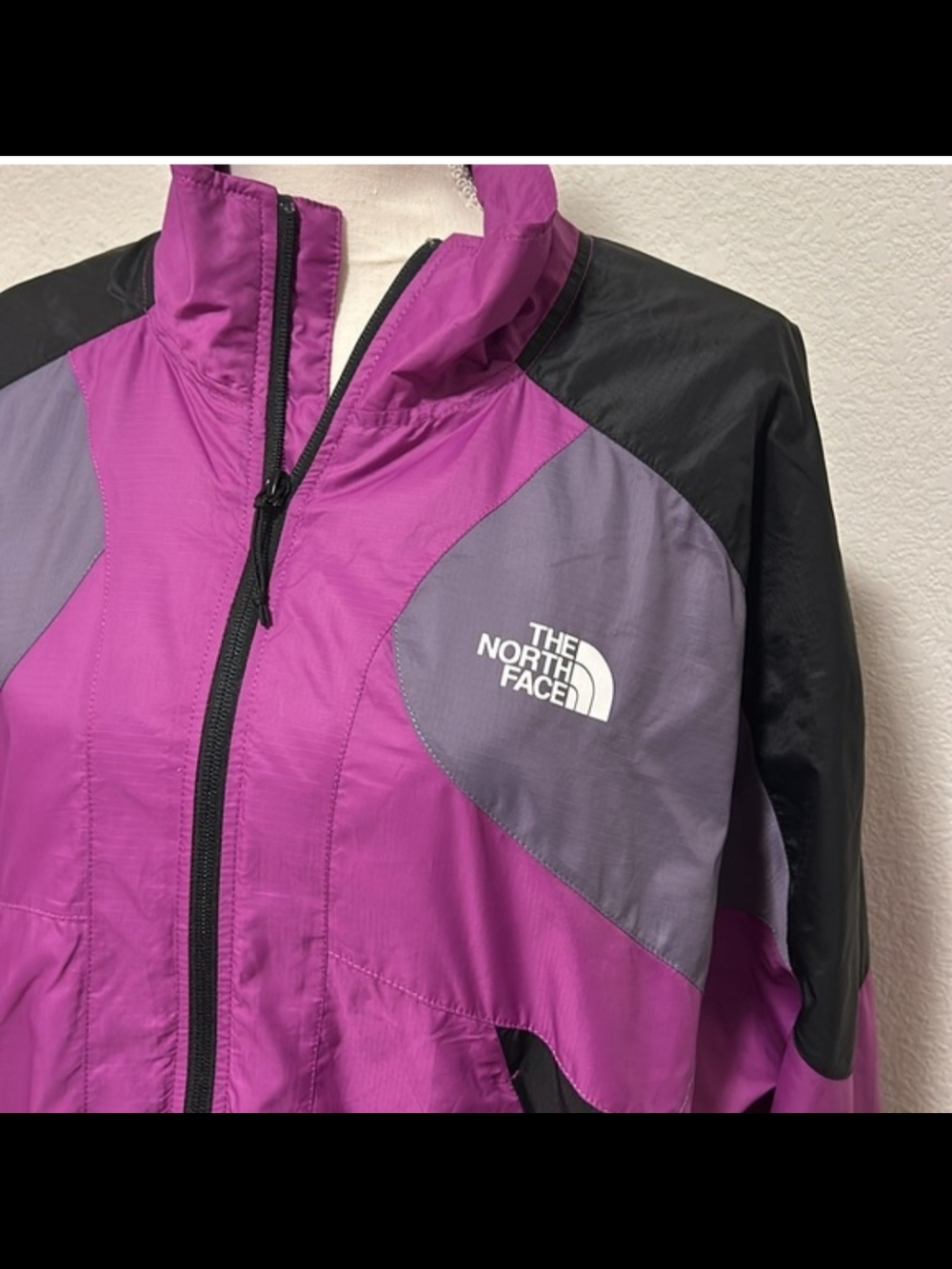 The North Face Women's Purple and Black Ski Jacket - Picture 2 of 5